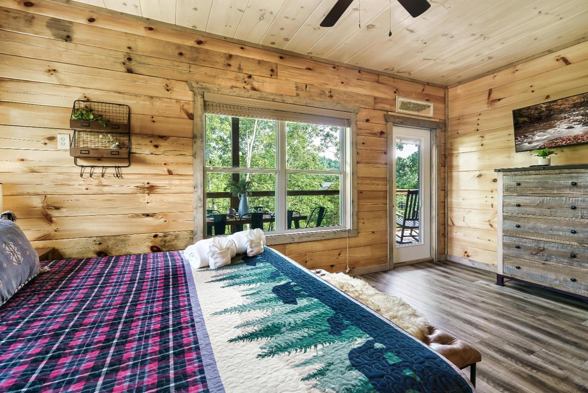 Spring Sale! Indoor Pool, Pet Stays Free, Movie, Hottub Sevierville Exteriér fotografie